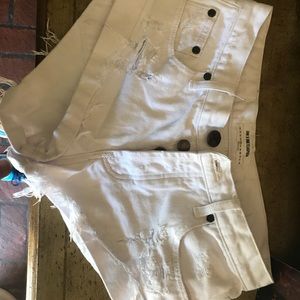 Size 26 One Tea spoon shorts.